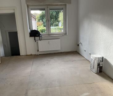 Selbst renovieren und abkassieren! 2-Zimmer-Wohnung in Brambauer fr... - Photo 1