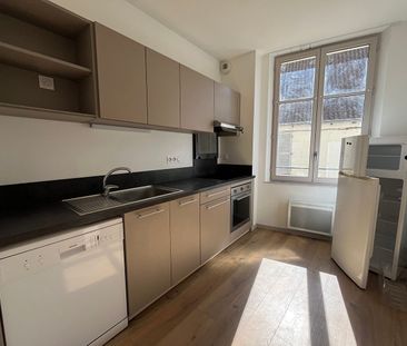 Location Appartement 4 pièces 76m² - Photo 3