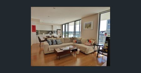 SUPERB FURNISHED EXECUTIVE APT, NTH ASPECT & FANTASTIC WATER VIEWS - Photo 3