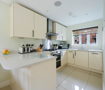 Noble Park, Epsom - Photo 6