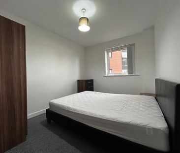 3 bedroom apartment to rent - Photo 5