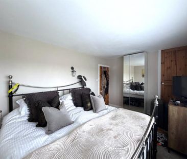 3 Bedroom Semi Detached To Let - Photo 4