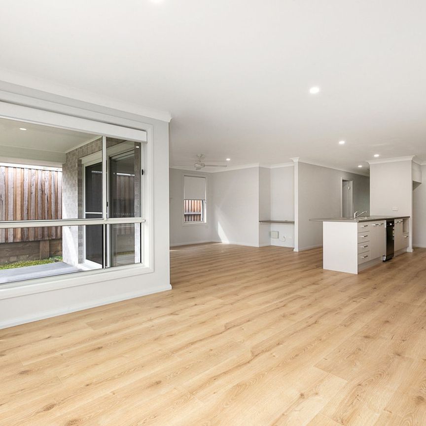 Spacious Modern Family Home - Photo 1