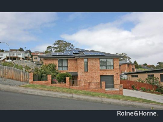 21 Carbeen Street, Mornington, TAS 7018 - Photo 1