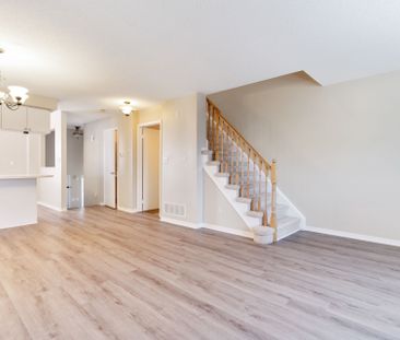 For Lease - 1550 REEVES Gate Unit# 12, Oakville, Ontario - Photo 2