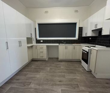 Close to Town - Photo 6