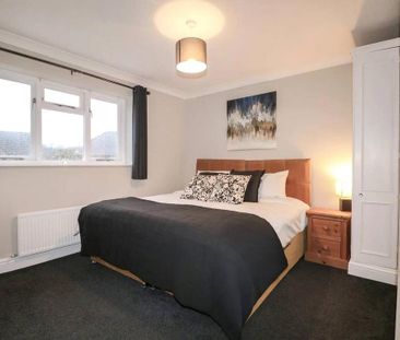 4 bedroom detached house to rent - Photo 1