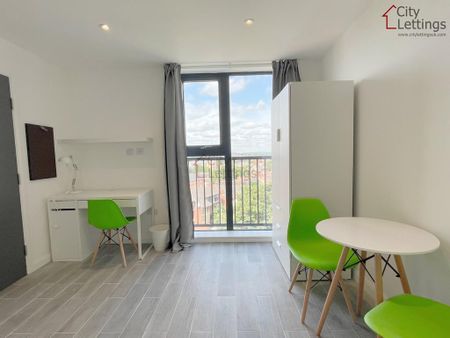 Studio to rent - Photo 3