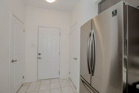 For Lease - 8273 Tulip Tree Drive Unit# 31, Niagara Falls, Ontario - Photo 4