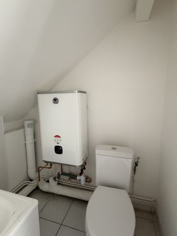 Location Appartement 1 pièce 13m² CHAMBERY 73000 - Photo 4