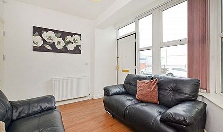 3 bedroom terraced house to rent - Photo 5