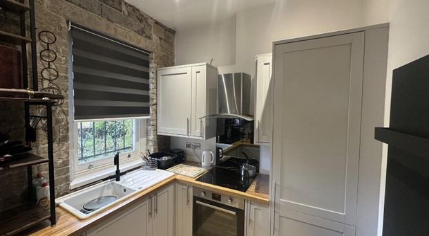 1 bedroom Flat To Let - Photo 1