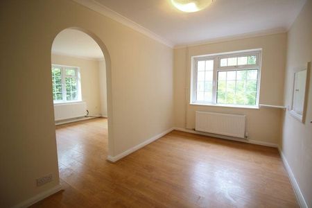 3 bedroom bungalow to rent - Photo 3