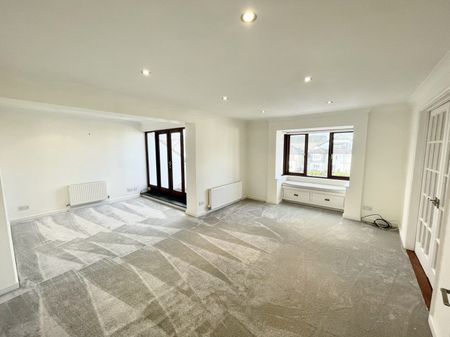 Pelham Court, St. Smithwick Way - Photo 4