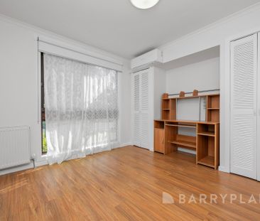 Modern Comfort Meets Everyday Convenience in the Heart of Braybrook - Photo 2