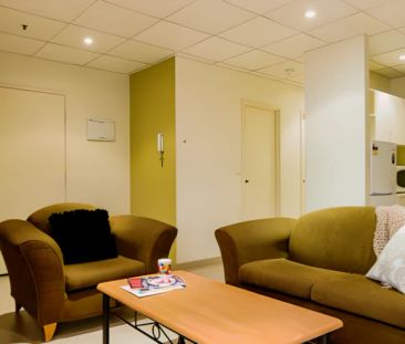 5 Bedroom Apartment-Room 2 - Photo 1