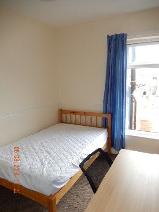 4 Bed Terrace house, Ventnor Street - Photo 2