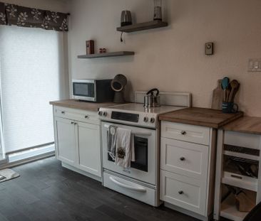 For Lease - 114 Chamonix Crescent, Blue Mountains, Ontario - Photo 2