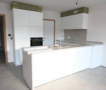 RUIM & SUBLIEM appartement met AUTOSTAANPLAATS nabij centrum Sint-K... - Photo 5