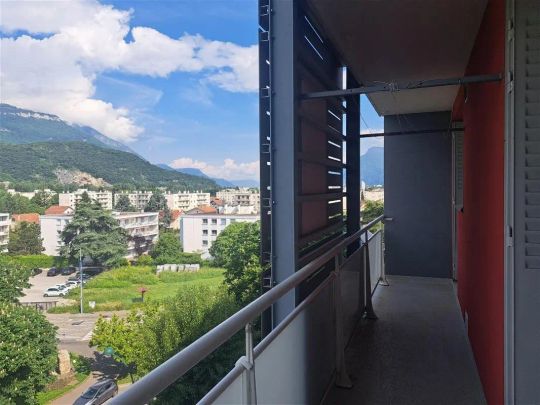 Location appartement 4 pièces - 68.23m² à Seyssins (38180) - Photo 1