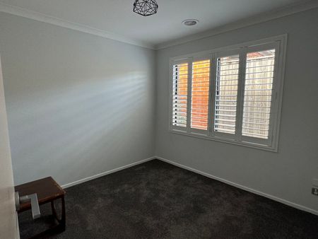 Partly Furnished Home - Photo 2