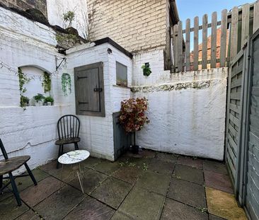 To Let 2 Bed Cottage end-terraced Victoria Road, Brynteg £800 pcm - Photo 2