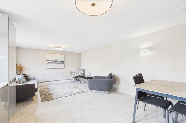 Apt 1, 8e 8 Summerhill Avenue, Belfast, BT5 7HD - Photo 1