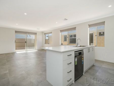 Near new seaside home - Photo 3