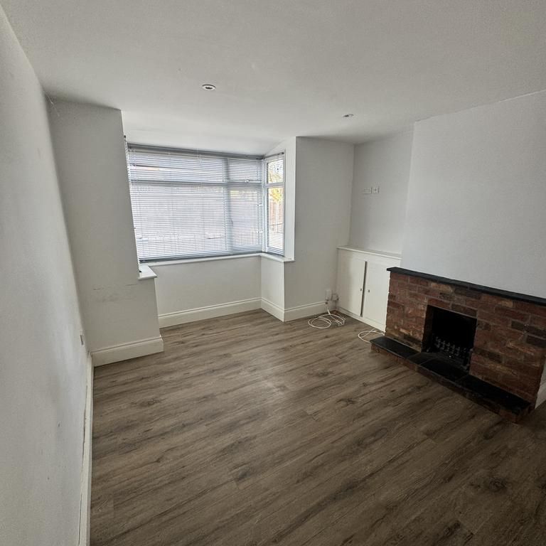 2 bedroom semi-detached house to rent - Photo 1