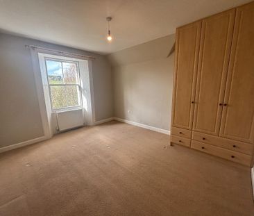 3 bedroom detached house to rent - Photo 3