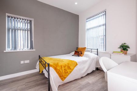 5 bedroom terraced house to rent - Photo 4