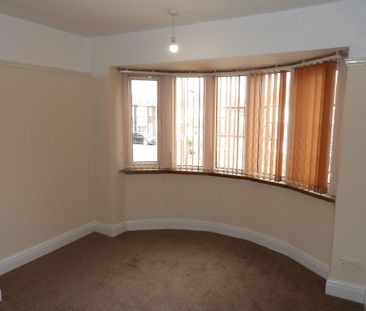 Earlston Drive, Doncaster, DN5 - Photo 2