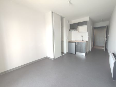 Location Appartement 1 pièce 18m² NIMES 30000 - Photo 5