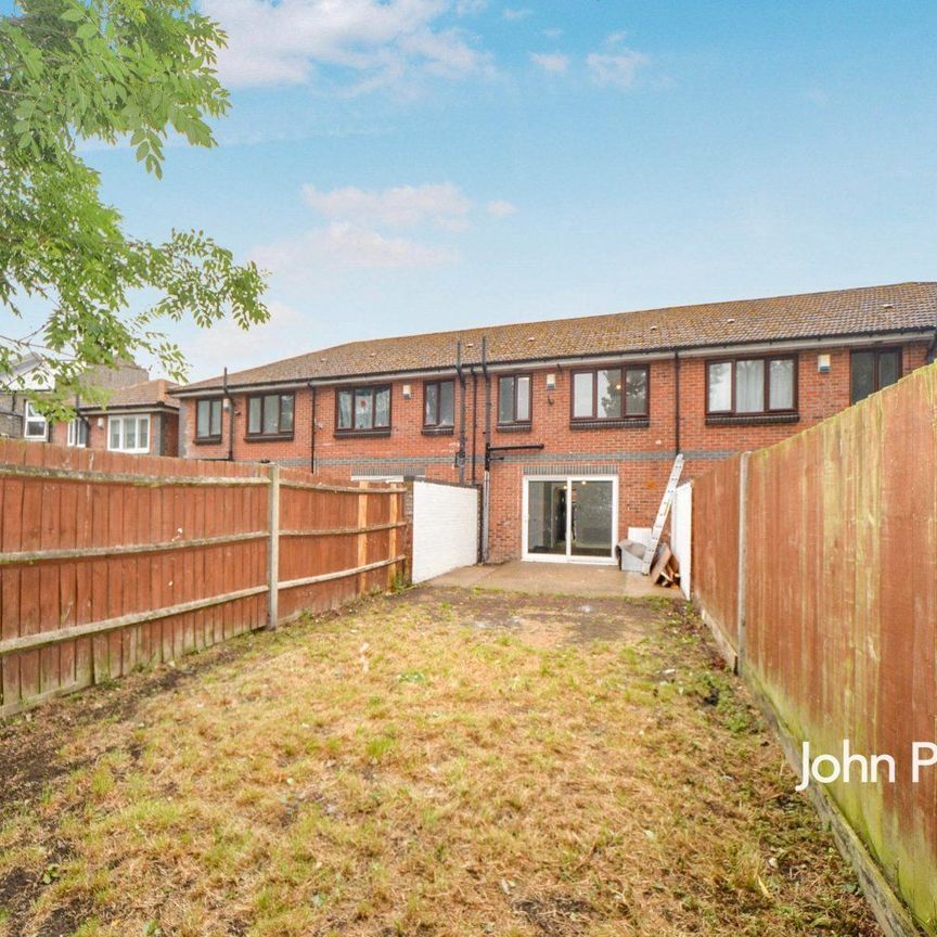 Marmadon Road, London, SE18 - Photo 1