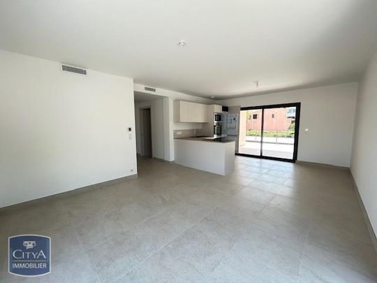 Location Appartement 4 pièces 93m² ST RAPHAEL 83700 - Photo 1