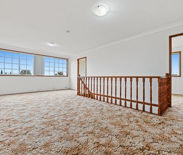 Spacious Family Home in a Peaceful Panania Location - Photo 3