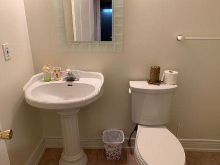 For Lease - 130 Canyon Hill Avenue Unit# Bsmt, Richmond Hill, Ontario - Photo 4