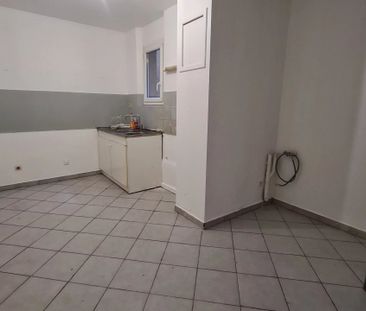 Location Appartement 4 pièces 93 m2 à Lodève - Photo 4