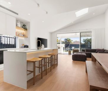 Modern Family Living with Entertaining Appeal and pool - Photo 1