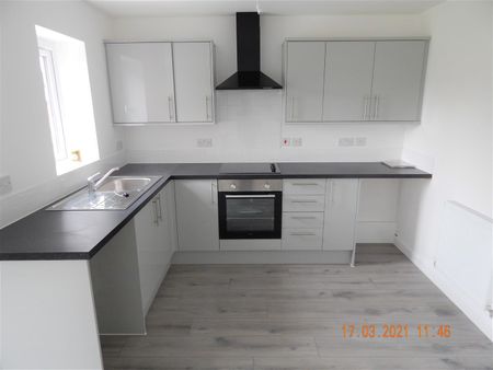 Woodrow Gardens, Redditch - Photo 4