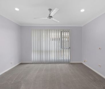 Family home just minutes from Bucasia Beach! - Photo 3