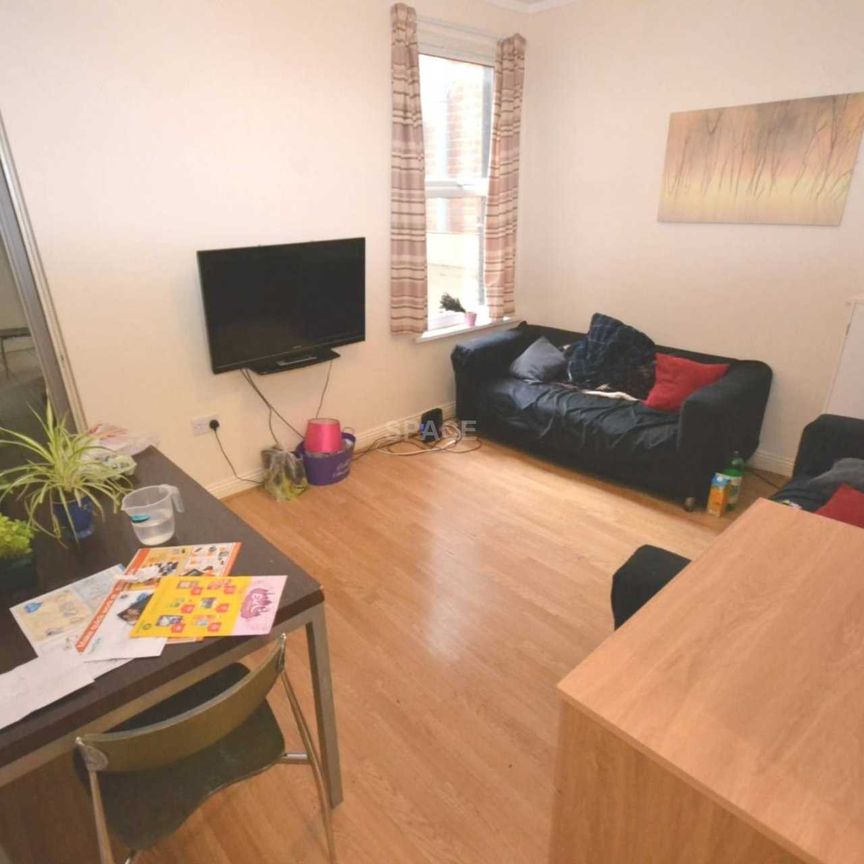 Price £3,300 pcm - Available 06/07/2026 - Furnished - Photo 1