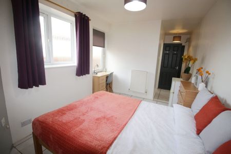 53 Canwick Road, Lincoln, Lincolnshire, LN5 8HE - Photo 3