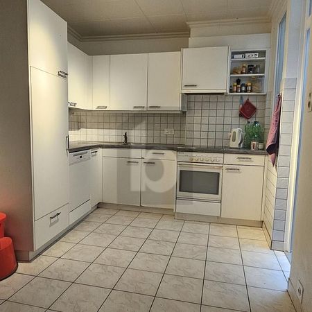 PRIX EXCEPTIONNEL ! AU COEUR DE PAYERNE - Photo 3