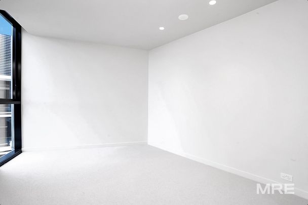 Unfurnished designer apartment In Lucia - Photo 1