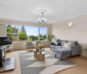 Spacious home in Kamo - Photo 2