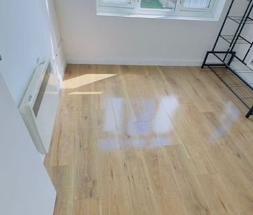 1 Bed Flat, Forest Road, E17 - Photo 5