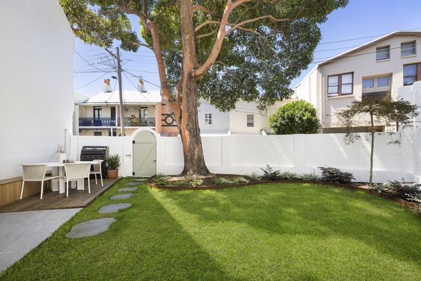 Paddington Charm – Beautifully Renovated End Terrace with Sunlit Garden Retreat - Photo 1