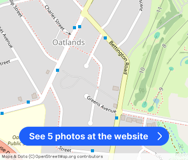 Comfortable Family Living Close to Amenities - Photo 1