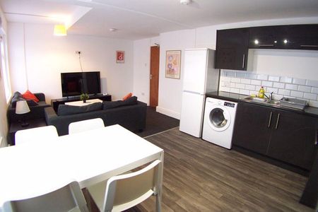 2 bedroom apartment to rent - Photo 2